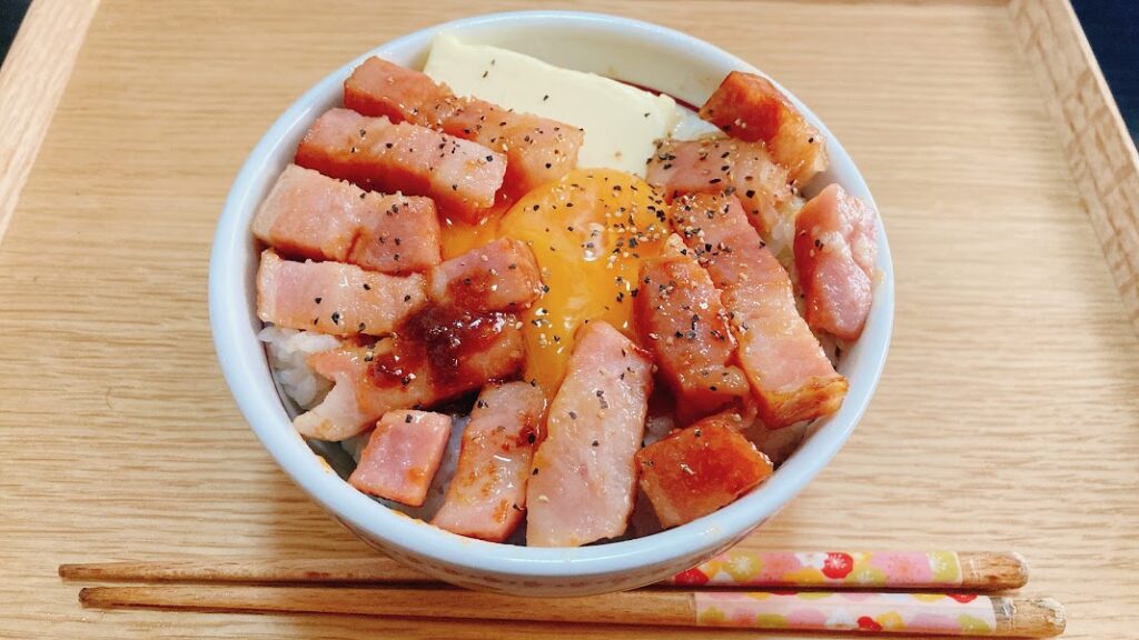 ベーコンバター丼